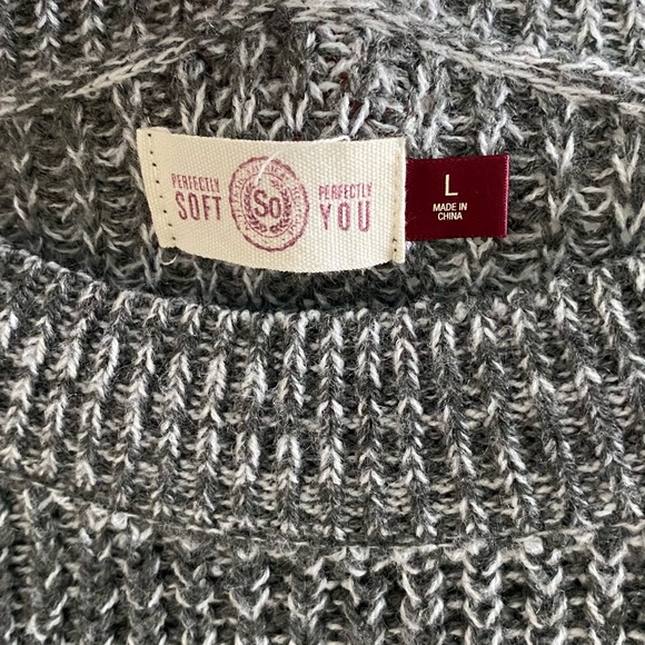 Sweater - Picture 2 of 2